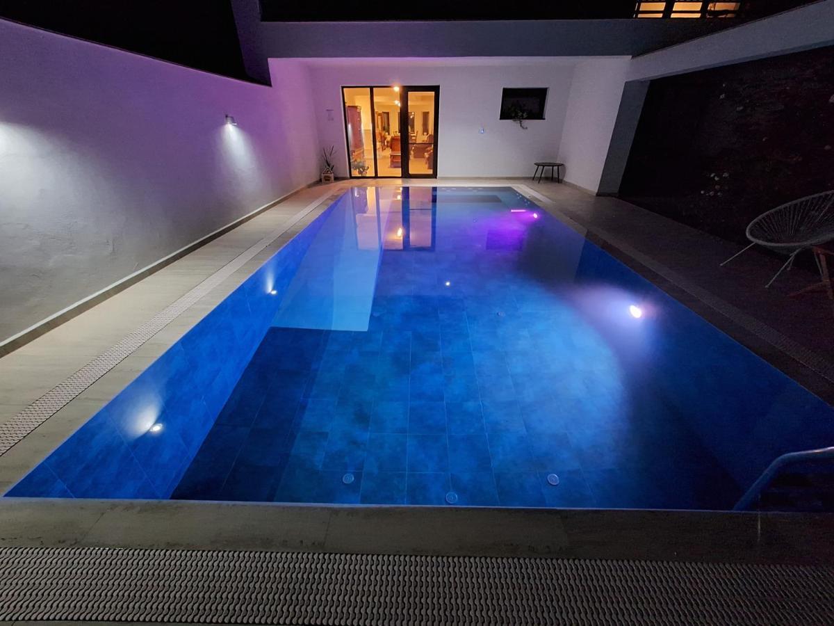 Trend Bed and Breakfast Arad Buitenkant foto