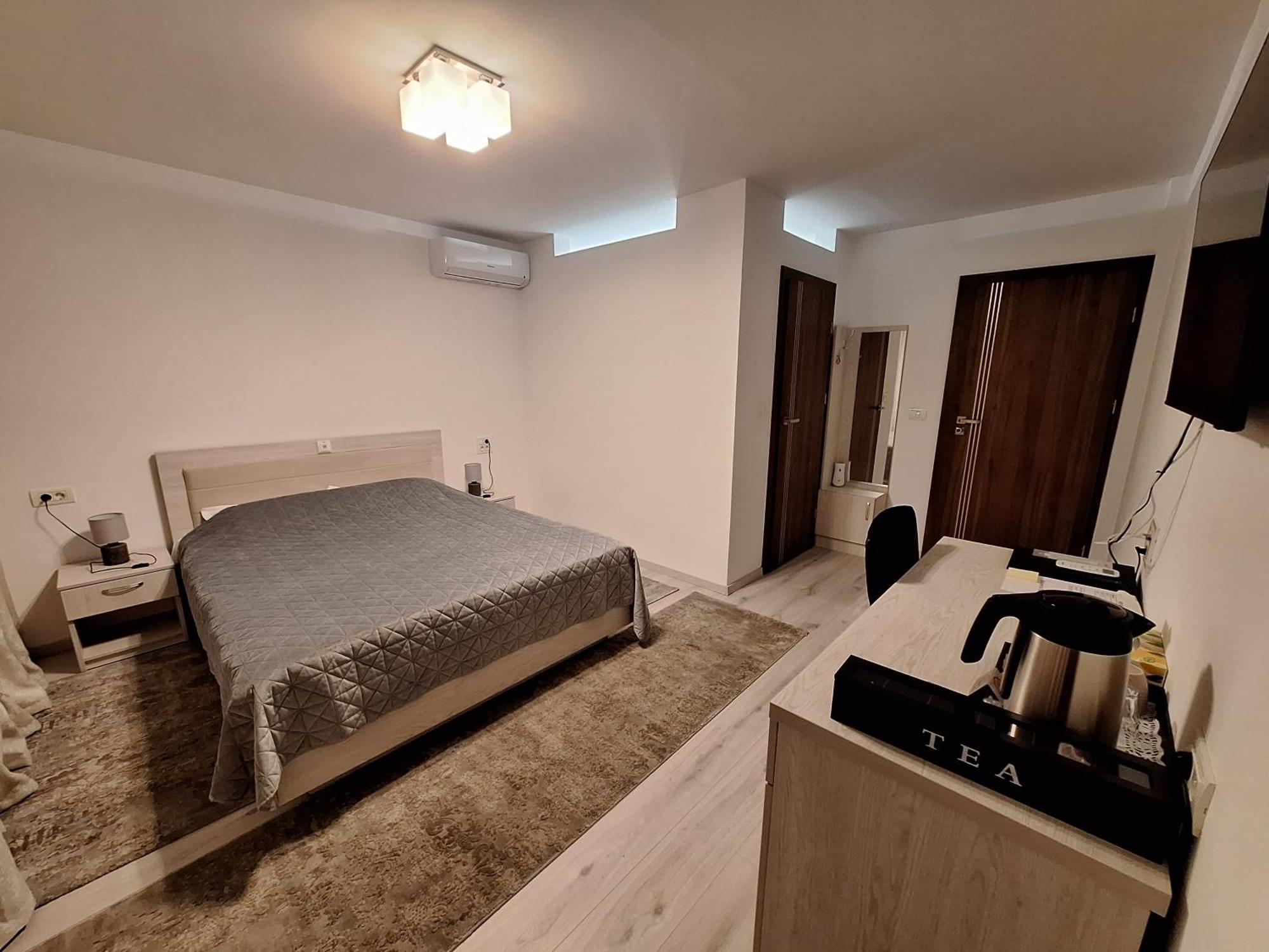 Trend Bed and Breakfast Arad Buitenkant foto